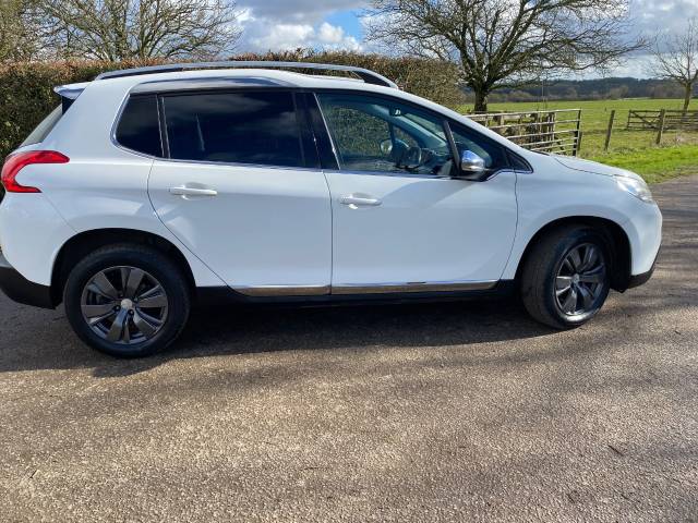 2014 Peugeot 2008 1.2 VTi Allure 5dr